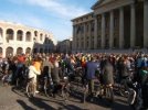 in piazza Brà prima della partenza