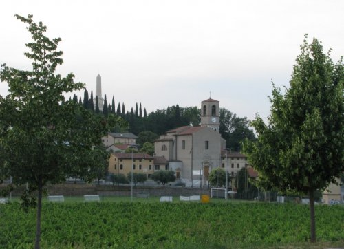 Custoza, la Chiesa e l'Ossario