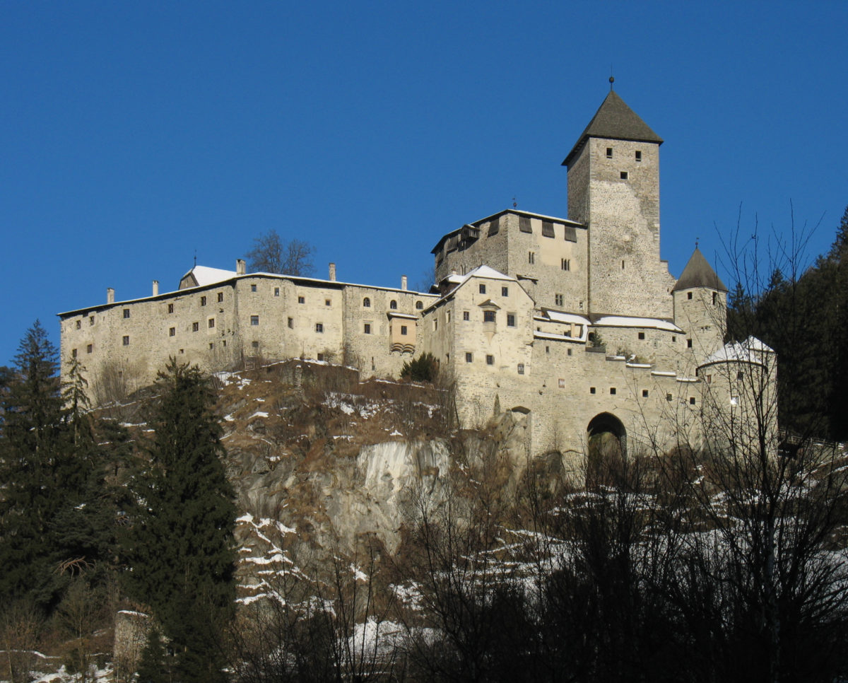 Burg_Taufers