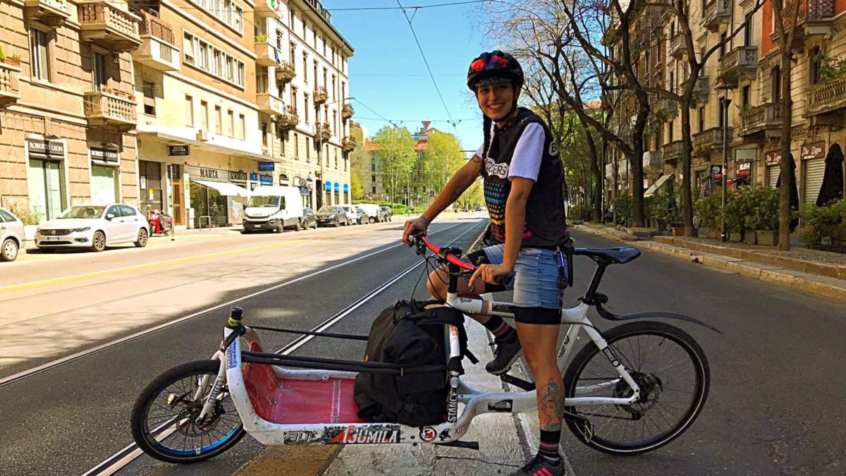 alexa-bike-courier-a-milano-bike-messenger-corrieri-in-bici