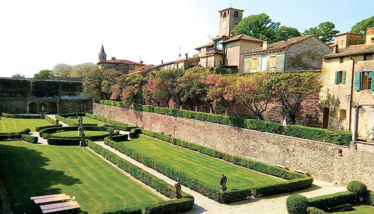 RL169 La Valle del Mincio e l'Alto Mantovano - I giardini di Palazzo Gonzaga a Volta Mantovana
