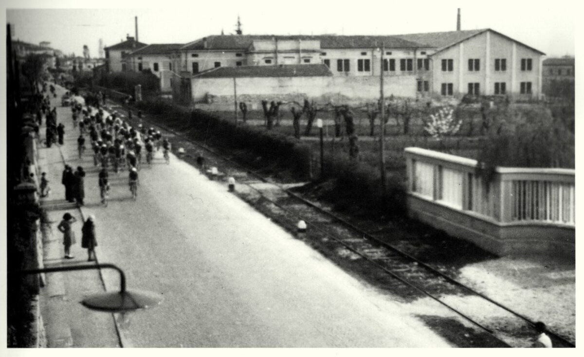 Primi anni '50 - Giro de l'Adese a Ca' di Cozzi (ritaglio)