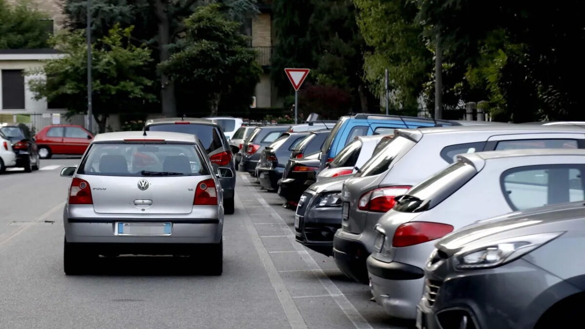 leliminazione-e-il-pagamento-dei-parcheggi-foto-lapresse-da-linkiesta-it
